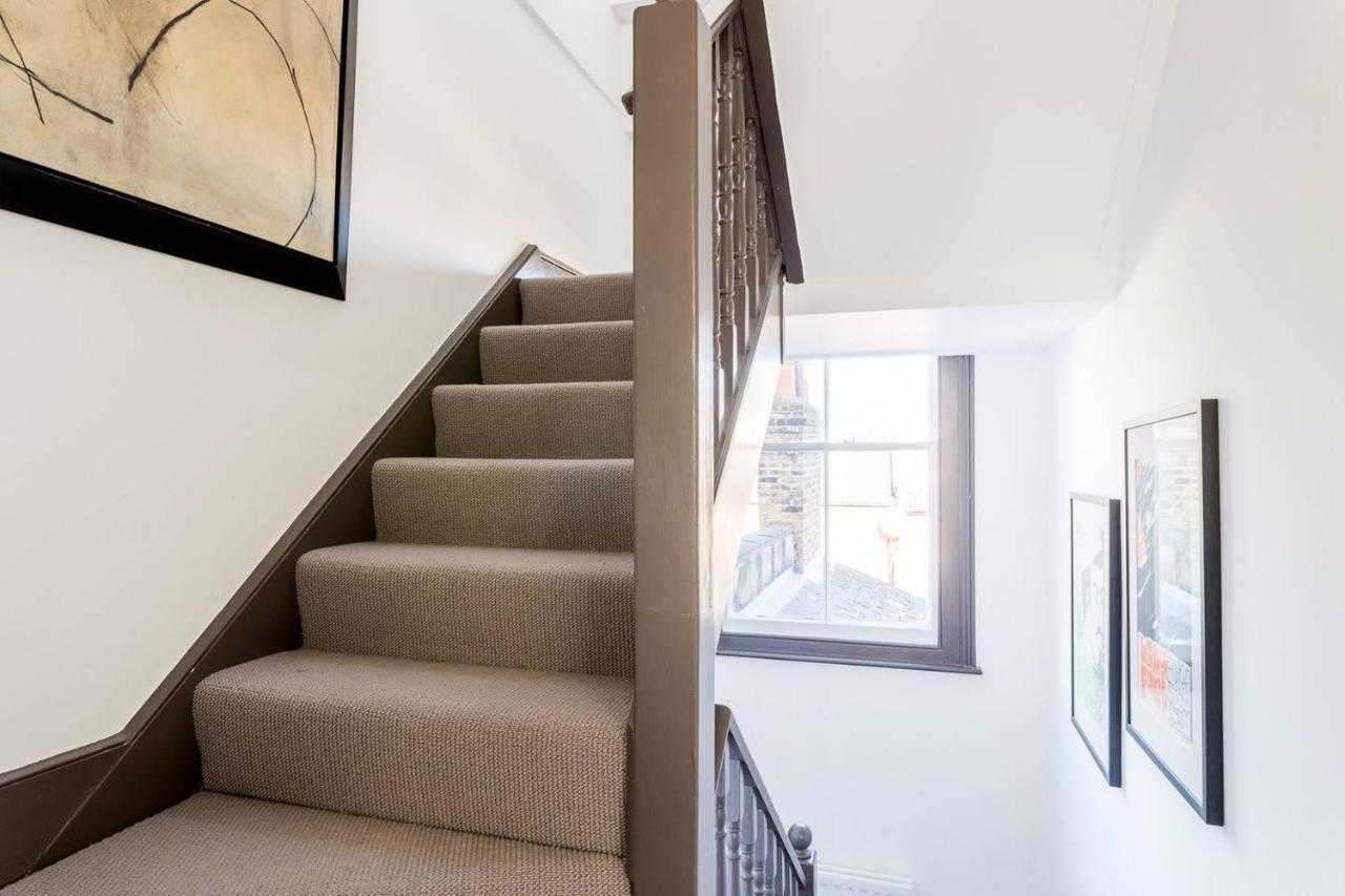 Stylish Fulham 2bed Loft Flat, 5 Min From Tube Londres